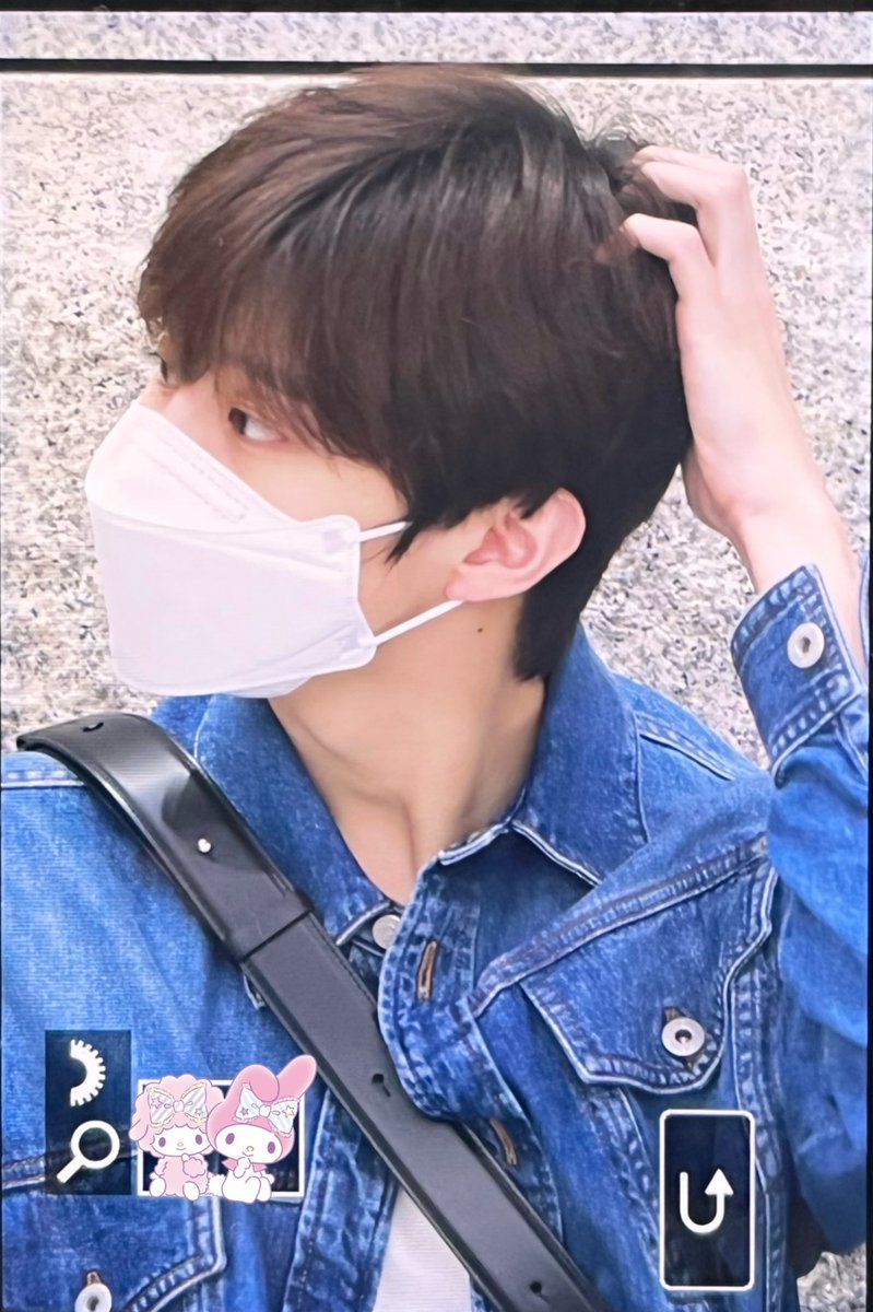 WhiteSugar96's tweet photo. 220819 ICN
푹 쉬기에요🥲🫶🏻
#김우석 #KIMWOOSEOK https://t.co/zVw2T6WvB9