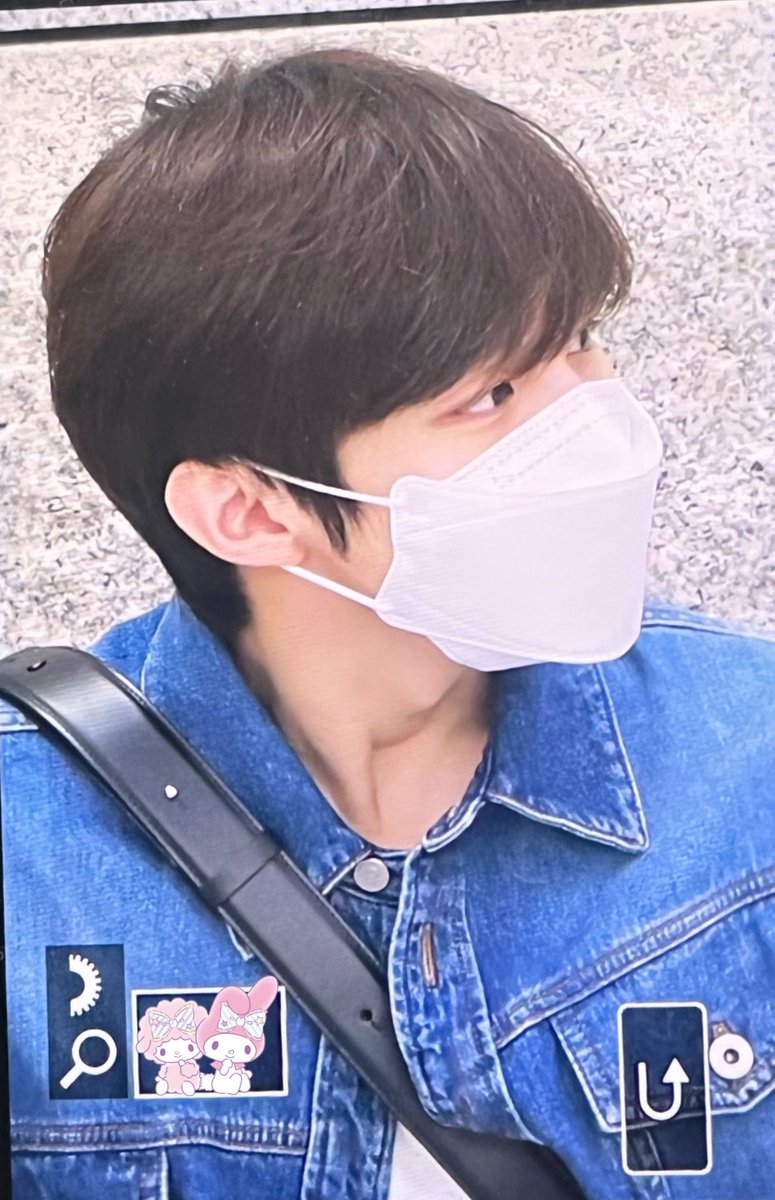 WhiteSugar96's tweet photo. 220819 ICN
푹 쉬기에요🥲🫶🏻
#김우석 #KIMWOOSEOK https://t.co/zVw2T6WvB9