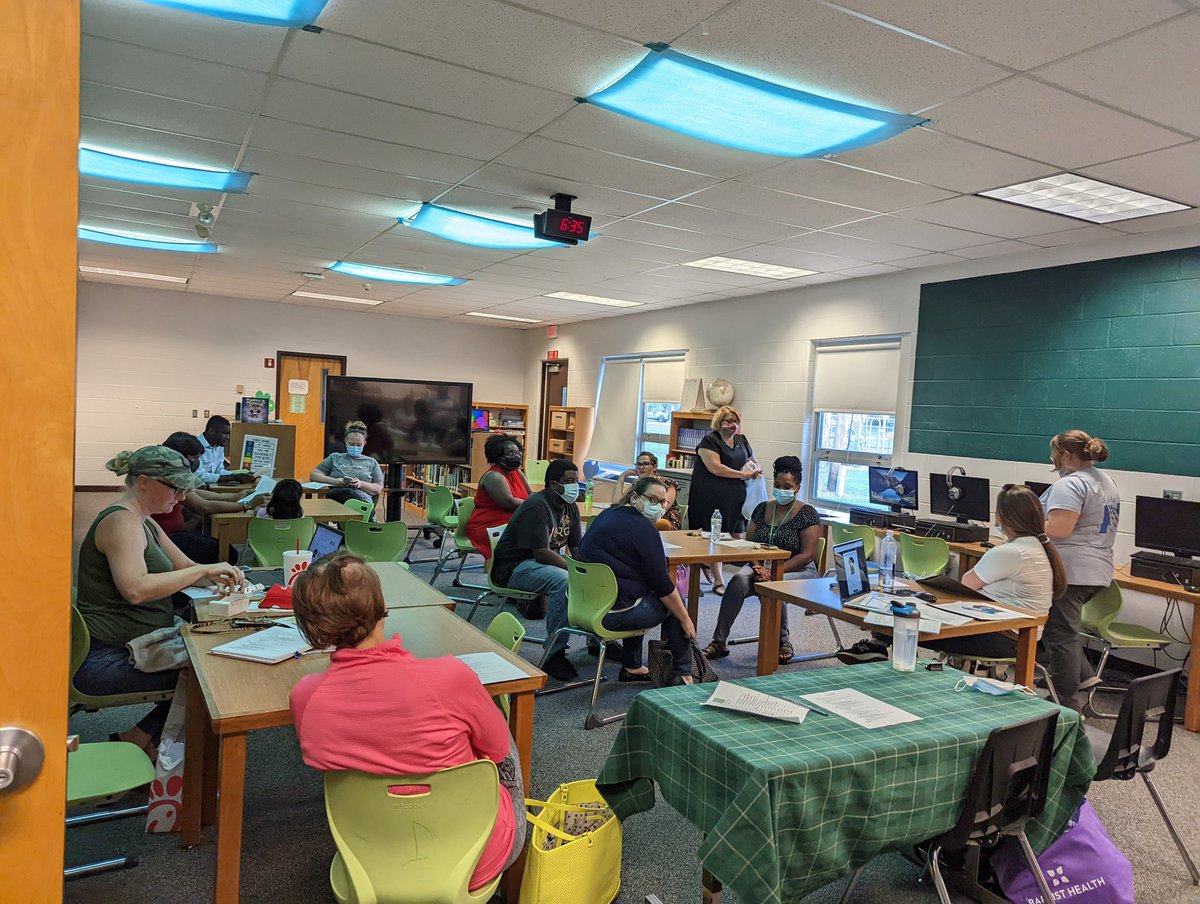 pta_alex's tweet photo. Thank you to all the parents who were able to attend the 1st PTA meeting of the year! We appreciate your support. #ARKstrong โค๏ธ https://t.co/CWxV7lU0Xx