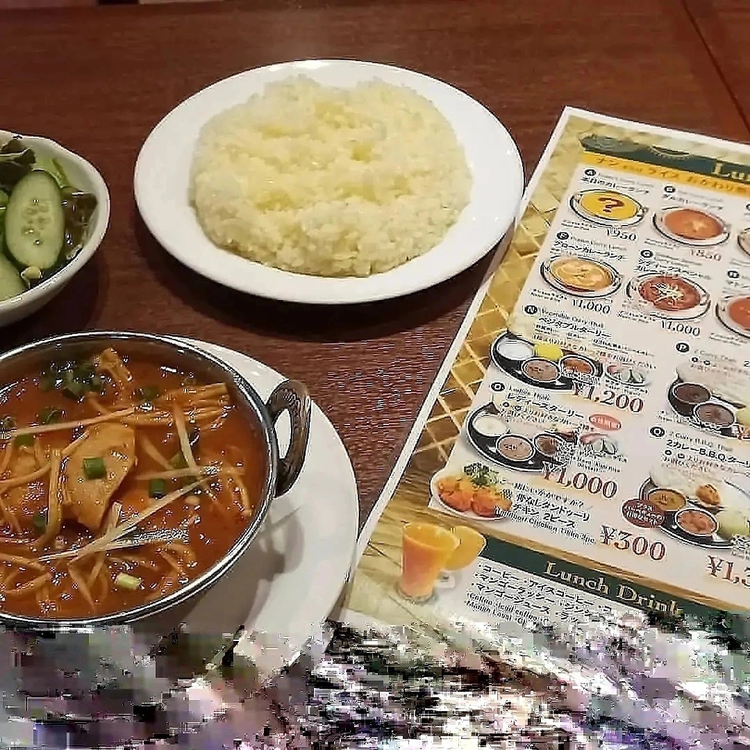 siddique_curry's tweet photo. TODAY'S SPECIAL::-ENOKI AND CHICKEN CURRY (えのきとチキン) https://t.co/oxVRbTmMCF
