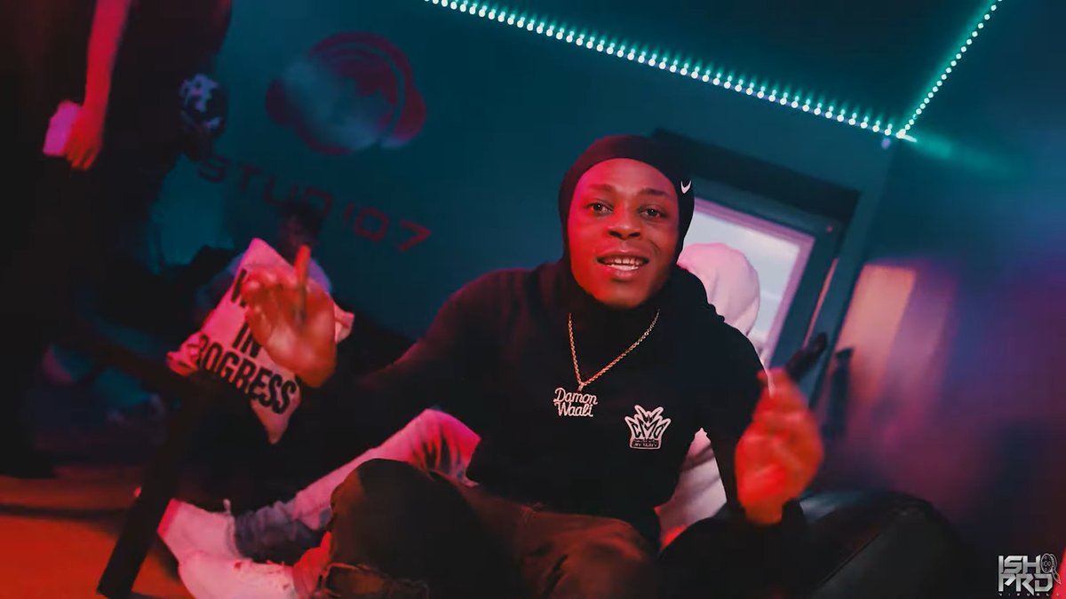 PreciseEarz_'s tweet photo. Jperk Mocks His Opps For "Drop Em All" Visual

[@jperk24st]

https://t.co/Z3TVLUeCMg https://t.co/pQCQ6nAz3V