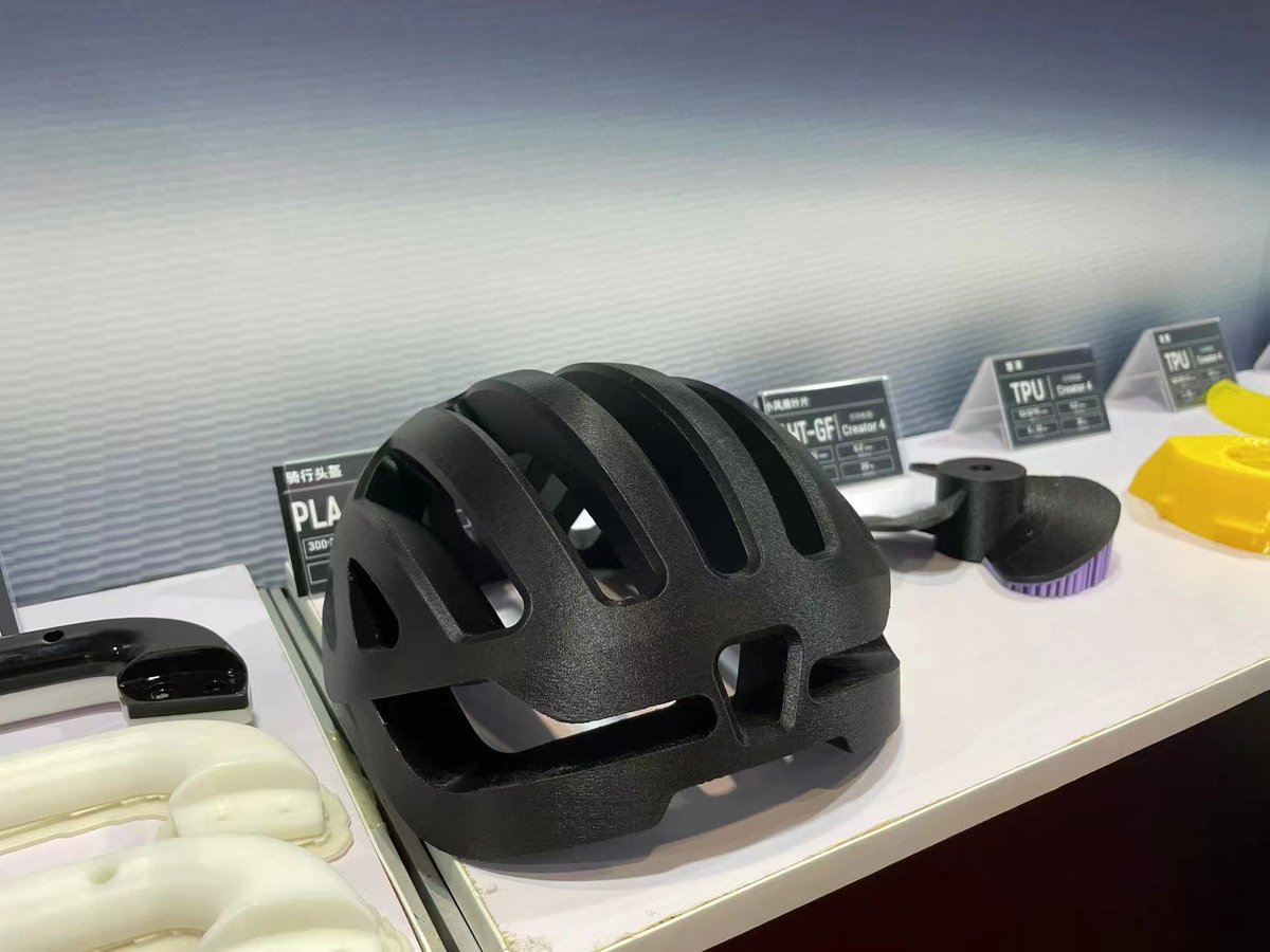 ff3dprinters's tweet photo. Flashforge took our latest industrial 3d printing solution, #Guider3Plus, #Creator4 and #FilamentDryingStation, to the ITES China 2022(Shenzhen) exhibition earlier this week. If you are looking for manufacturing breakthroughs, check out our star products https://t.co/8iDT4m791M https://t.co/WWXdvkK4qj