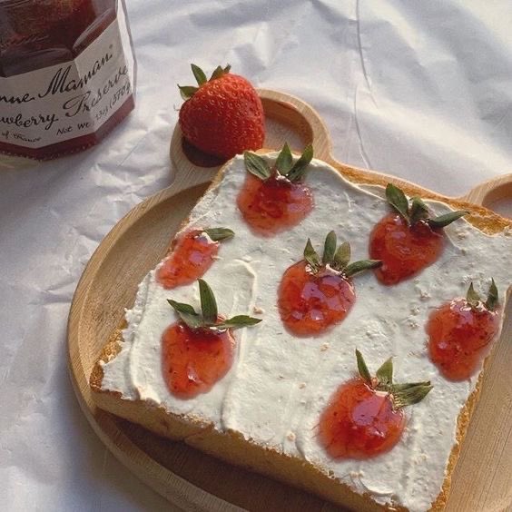 capriisung's tweet photo. ˗ˋ₍˚ ༘ sweets this or that food poll 
          ╰► 🧵 for edtwt !  . ˚ ⚘ 
              ♡ / ↻ appreciated ᵕ̈ 
🏷 3dtwt food poll inspo ricecaketwt lowcal foodspo anatwt omad https://t.co/v43qFVME9D