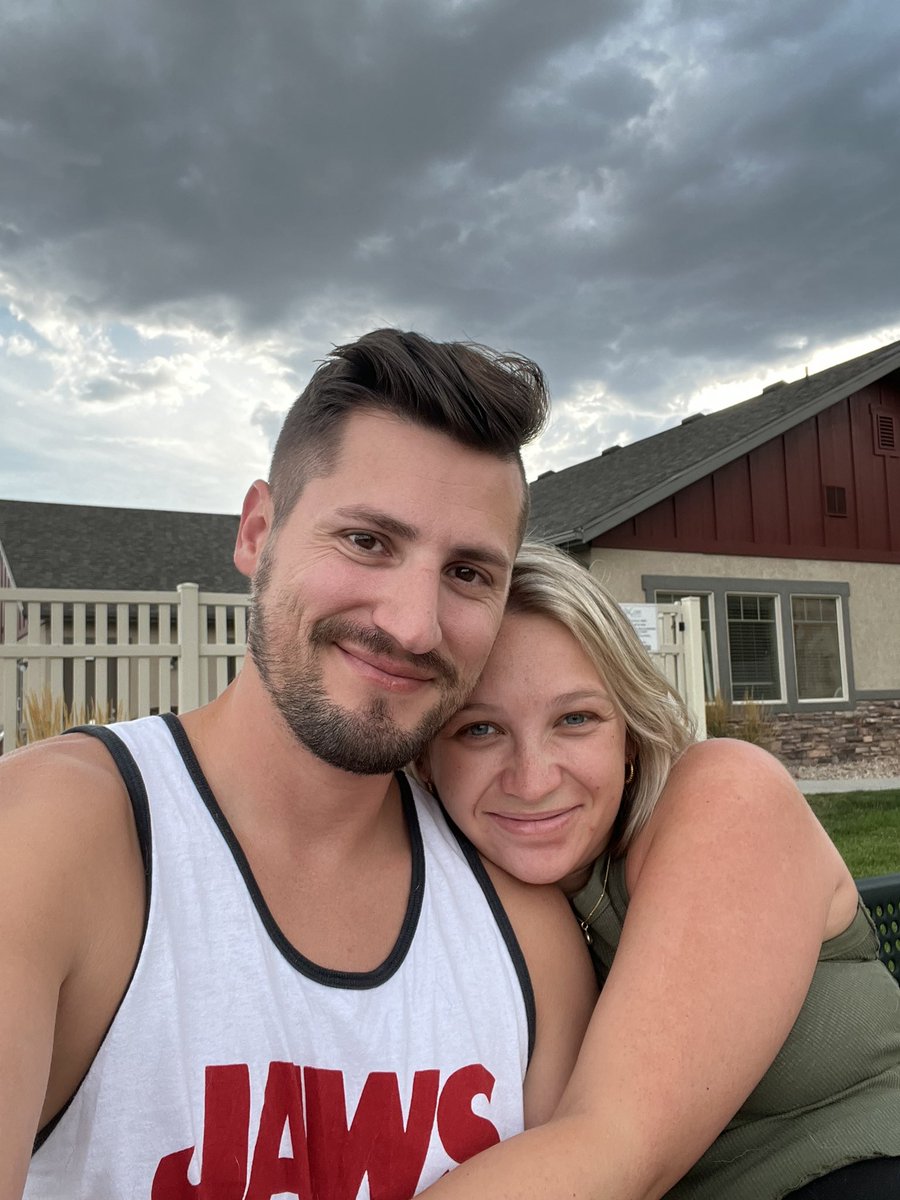 DavidAhlman's tweet image. // Two weeks from our second son and she remains radiant as ever. //

#twoweeksleft #38weeks