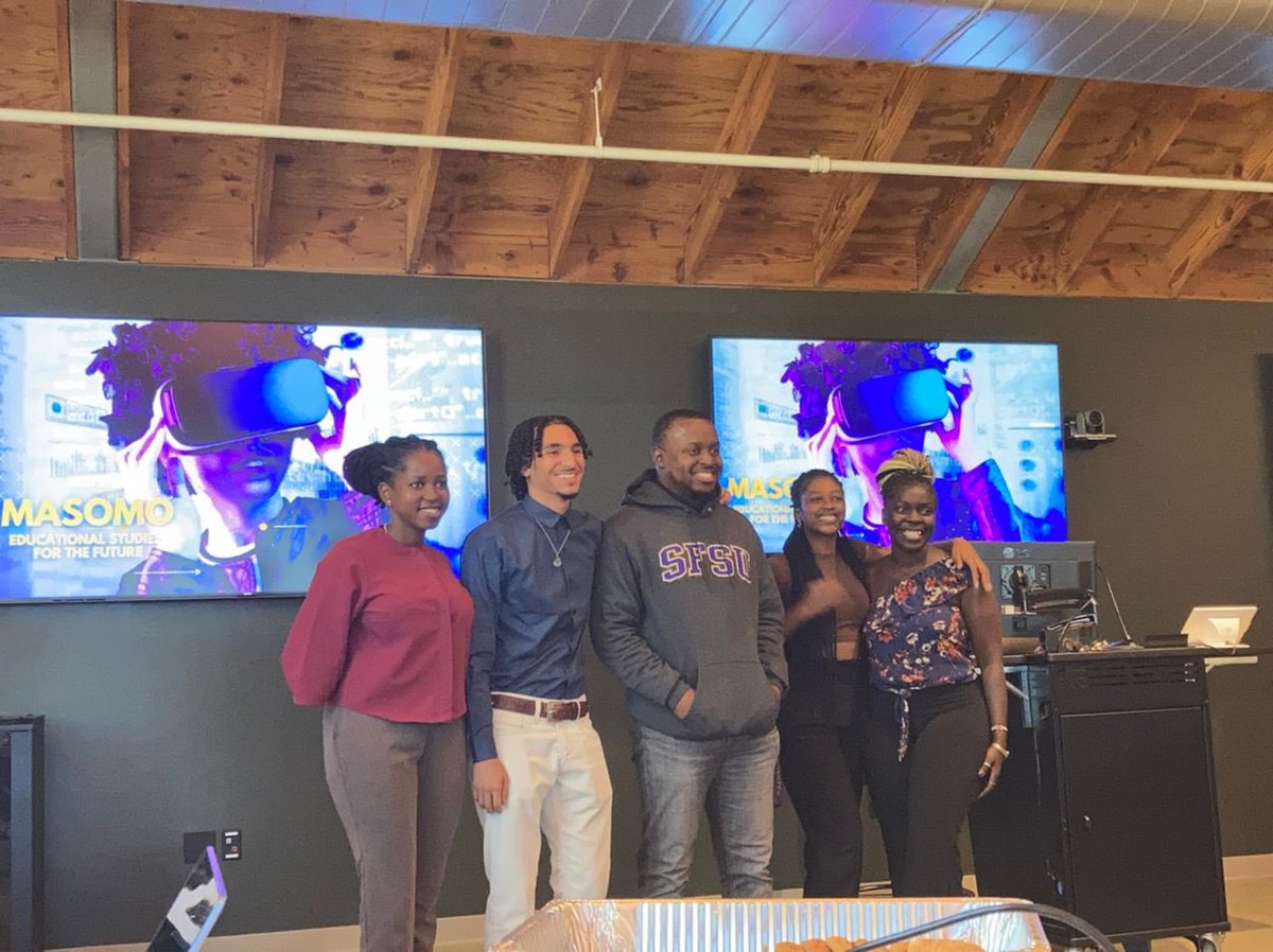 unfoldedgold's tweet photo. Our team spent four weeks exploring advanced tech, specifically VR (Virtual Reality) to bridge the gap between education and employment in STEM in Africa.
#BoardPresentation #SiliconValleyDiaries #SiliconValleyProgram22 @alueducation @CarnegieFdn https://t.co/9EtF2Sxh7X