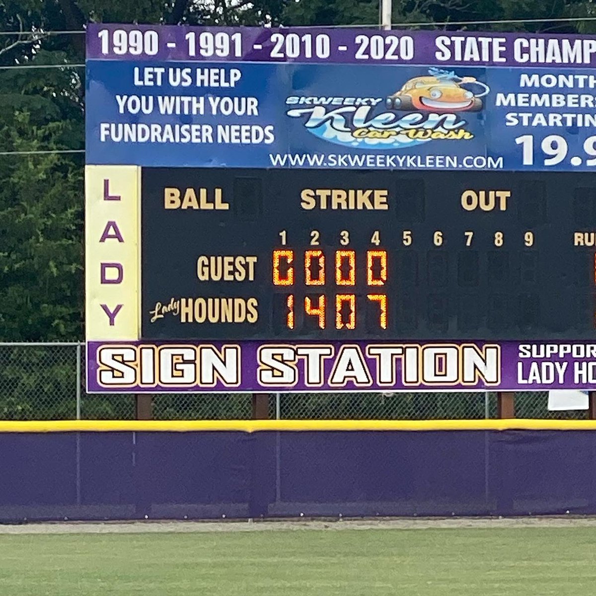 JCHSfpSoftball's tweet photo. Hounds win 12-0 vs Eagles Landing. Ansley Pegg throws a shutout. Tranasia Parker goes 2 for 2 with a triple and HR. @kimberkent14, @shaylapenning23, @stellalacy10, and  Allie Miller added hits. Back in action Tuesday at Ola. #dowhatyoudo https://t.co/G6Y9S4ewS3