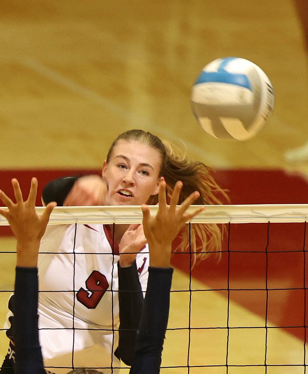 Milford’s Ashley Murray with the kill to lead the lady Mavericks to the win over East Lansing in the home opener <a href="/spinalcolumn1/">Spinal Column Media Group</a> <a href="/BruceMaverick/">Milford High School</a> <a href="/MILFORDHSVB/">MMVB</a>