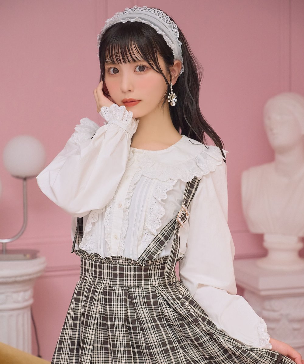 honeyc_ws's tweet photo. ┈ 𝚗𝚎𝚠 𝚊𝚛𝚛𝚒𝚟𝚊𝚕 ┈

8/19(fri)発売🎀

レースアップニットカーディガン
price : ¥6,930tax in)

フラワーコットンフリルブラウス
price : ¥7,590(tax in)

サス付きチェックフレアスカート
price : ¥8,690(tax in)

web site 🛒
https://t.co/4WkLhtWD4o https://t.co/Dp3mXypyBT