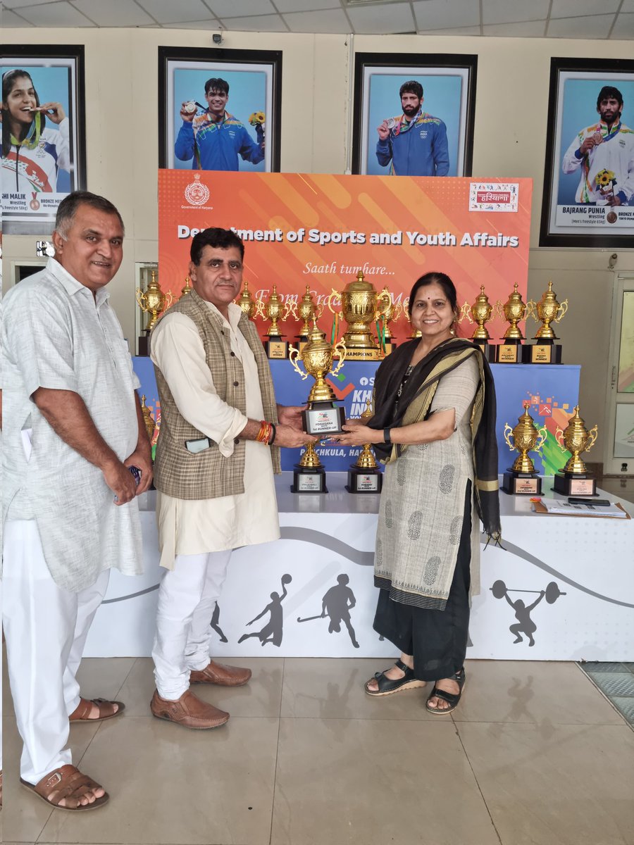 Haryana is a state of sports....
And we were the #champions of #KIYG2021... Team Yogasana is delighted to contribute much more to Haryana Sports Achievements..
Its just a beginning much more to go.. #TeamYogasana #yogasana_sport #Haryana <a href="/swabhimani1/">Shifted to @drjaideeparya</a> <a href="/ipspankajnain/">Pankaj Nain IPS</a> @yogasanaindia