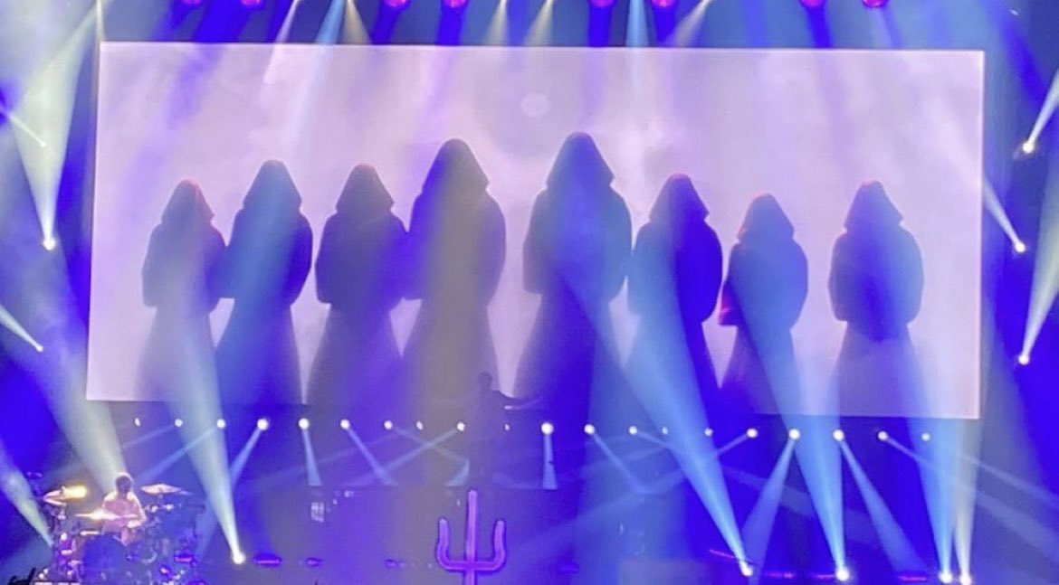 lovexhann's tweet photo. TYLER IS LINE UP AS THE 9TH BISHOP GUYS. GUYS PLEASE THE LORE https://t.co/2EE3MuJC7K