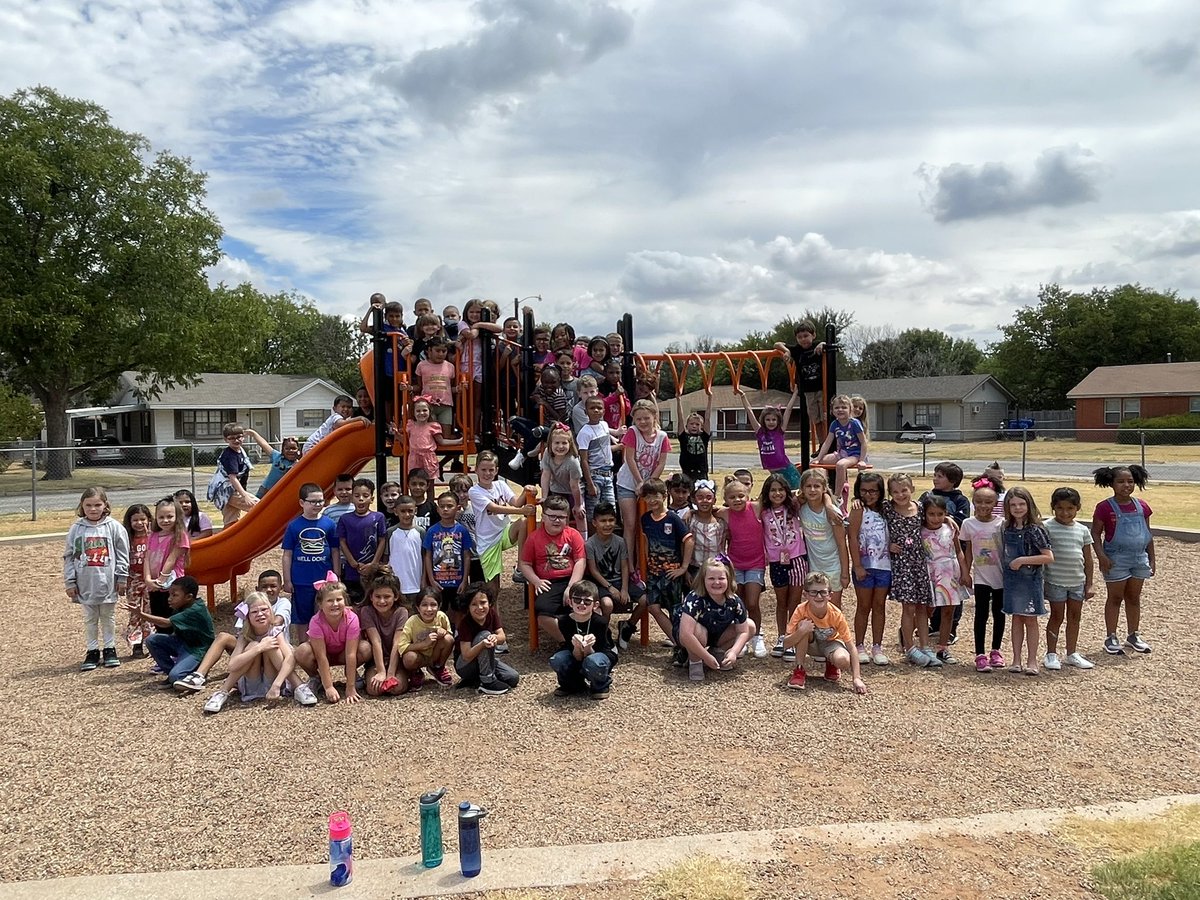 What’s up second day of 2nd grade?!? 🐅 #teamMilam #wfisd