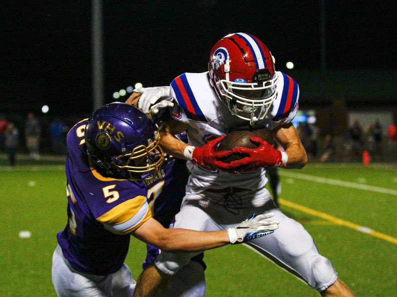 Brock A. Netter (@sirbrocknetter) on Twitter photo FOOTBALL FINAL: Portsmouth 42, Valley 28.
Tyler Duncan (P): 15-27, 288 yards, 4 TD
Devon Lattimore (P): 5 catches, 148 yards, 3 TD
<a href="/NolanHeiland/">Nolan Heiland</a> (P): 2 INT
<a href="/GeorgeArnett9/">george.arnett</a> (V): 238 yards, TD
Colt Buckle (V): 3 rushing TD
#SOSA FOOTBALL FINAL: Portsmouth 42, Valley 28.
Tyler Duncan (P): 15-27, 288 yards, 4 TD
Devon Lattimore (P): 5 catches, 148 yards, 3 TD
<a href="/NolanHeiland/">Nolan Heiland</a> (P): 2 INT
<a href="/GeorgeArnett9/">george.arnett</a> (V): 238 yards, TD
Colt Buckle (V): 3 rushing TD
#SOSA