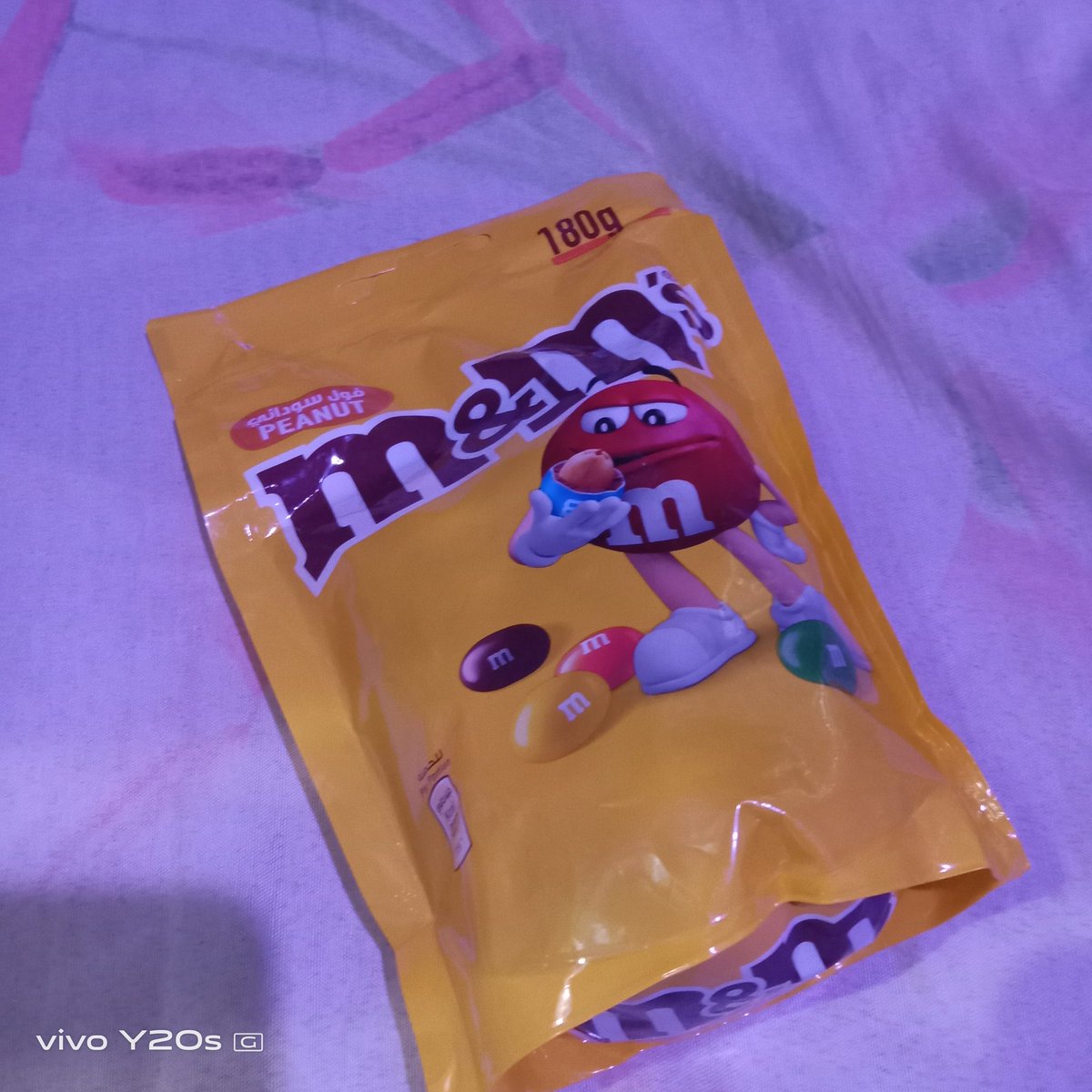boss_jayyyyyyyy's tweet photo. Hangover kaya kain muna chocolate Dami Kong chocolate 🍫 https://t.co/PMTcl6bO0G