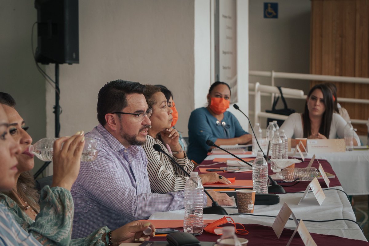 guerrero_sgg's tweet photo. El Mtro. Ludwig Reynoso, manifestó ante los asistentes la importancia de los trabajos del #SEPASEVM, para dar seguimiento a un tema prioritario de la administración que encabeza la gobernadora @EvelynSalgadoP, que es garantizar una vida libre de violencia a las mujeres. 🟠🟣 https://t.co/w4RltLt9KV