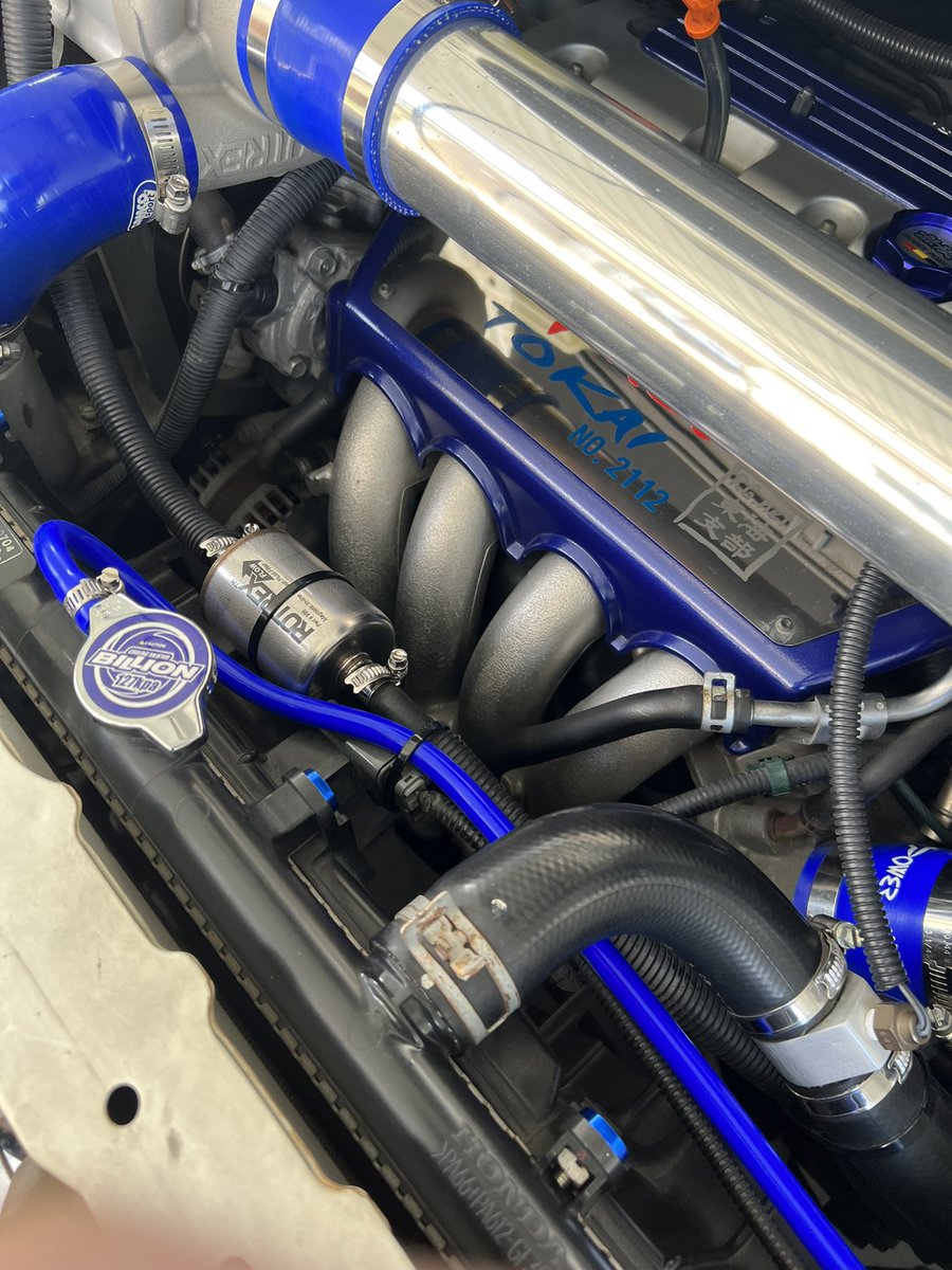 kazuPC9's tweet photo. スーチャーのオイル交換した😌
1リットル2万円のオイル😭
#rotrex
#オイル交換
#スーパーチャージャー
#スーチャー
#ステップワゴン
#RG1
#K20A
#HONDA https://t.co/PAr9Mt8Yng