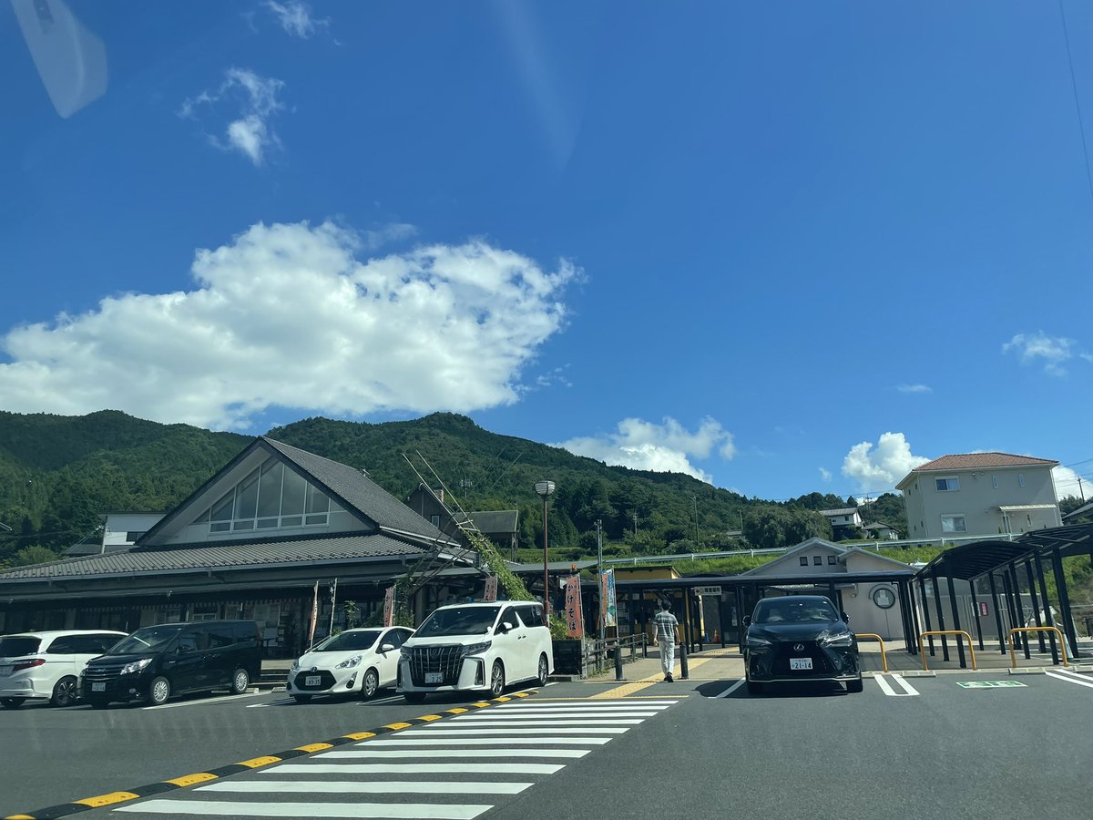 cheesebery's tweet photo. 懐かしさで死ぬ https://t.co/MwvLpnihz6