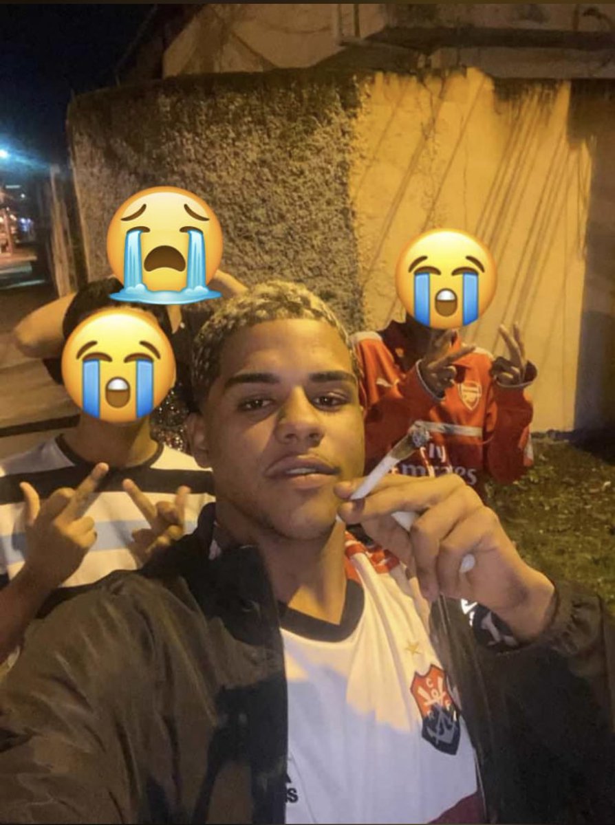 eternosnachm's tweet photo. Eterno #Pedro nunca será esquecido, Que Deus conforte o coração de familia e amigos💔🏴 #CHMDELUTO #DESCANSAEMPAZ https://t.co/C2jAJEZEM9