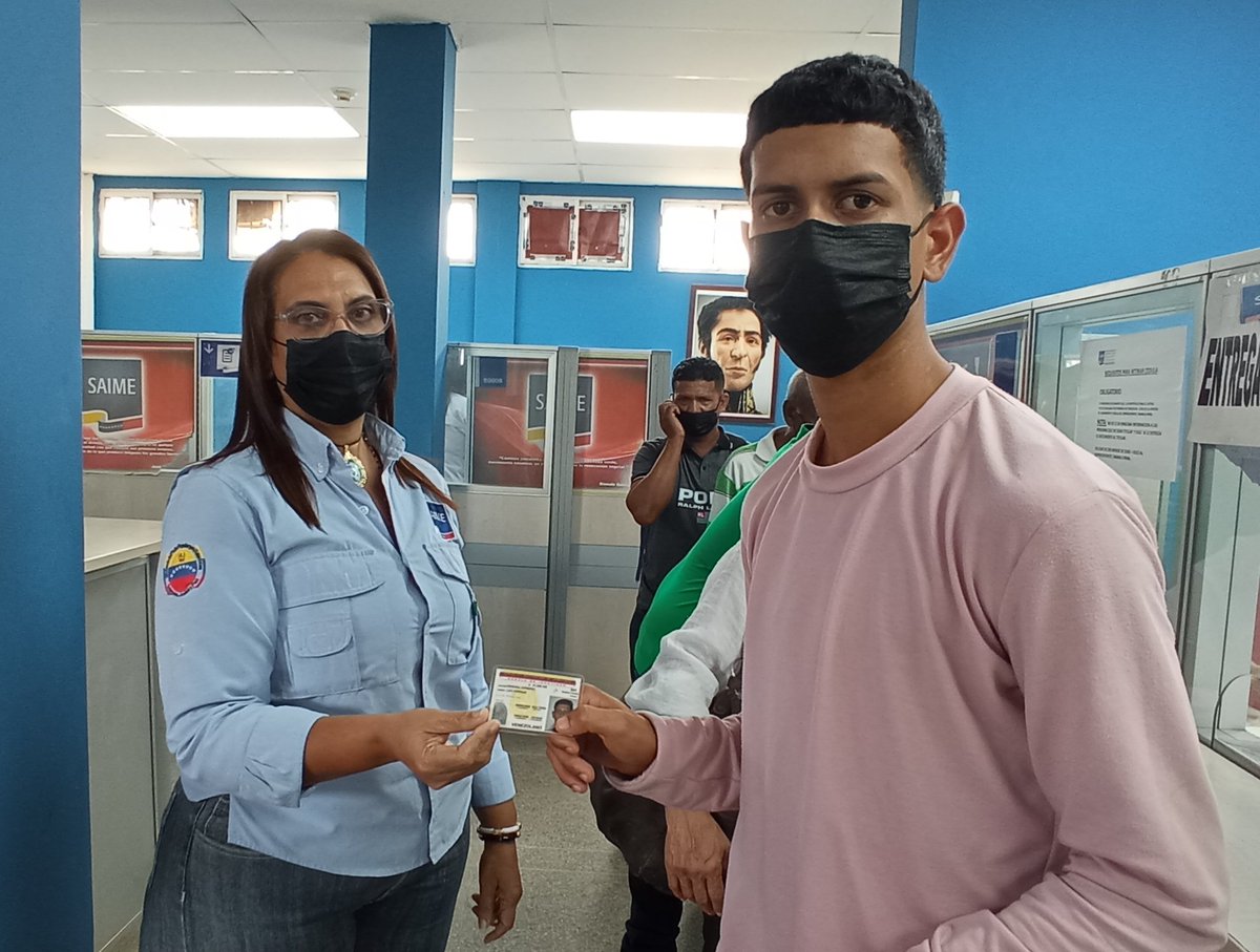 MonagasRrss's tweet photo. #Entérate | Funcionarios de Oficina #SaimeMaturín siguen brindando un servicio de calidad y es por ello que durante este mes han otorgado 3.406 documentos tales como:
✓ Cédulas de Identidad
✓ Pasaportes
✓ Prórrogas
@NicolasMaduro
@VenezuelaSaime
@MIJP_Vzla
#VenezuelaEmprende https://t.co/SvAN8YSUo6