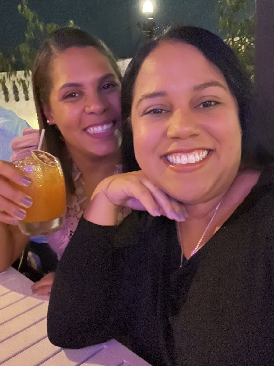 ileanaramirez13's tweet photo. #Zoneando con gente muy querida. 🤗🙌🏼 https://t.co/a03khbnG11