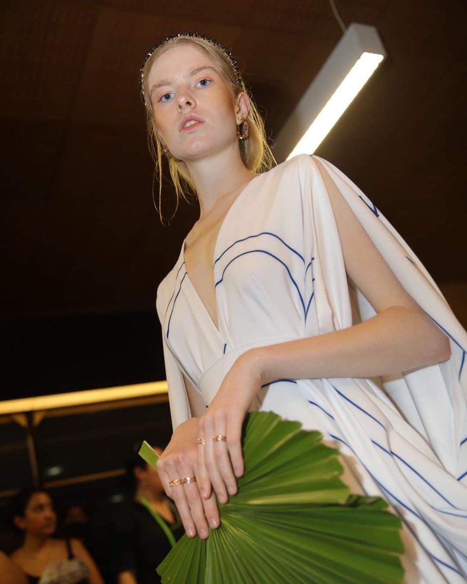 fashionweek_mx's tweet photo. Pompi García, diseñador originario de Oaxaca, presentó su más reciente colección en #MBFWMXOaxaca 

#FashionWeekMexico #PompiGarcía #PlaygroundMBFW #PinterestALaModa
#PinterestMBFW #VisitMexico #OaxacaLoTieneTodo https://t.co/Ne6KfwhtWD