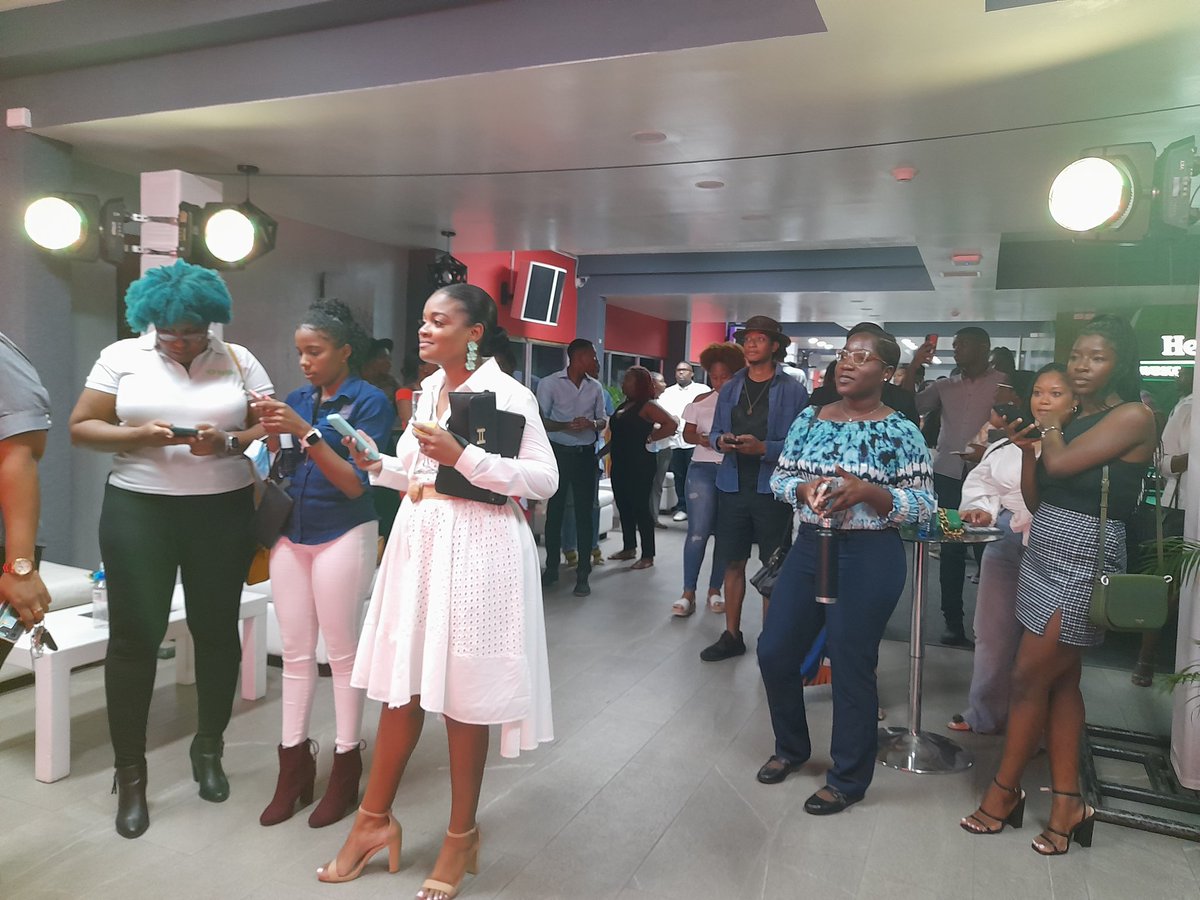 CaroleBeckford's tweet image. Thanks @CorpEccentric truly remarkable outing with marketers and creatives #AMPLIFIEDMentorship 
#BeerCreativity 
#RedStripeCorporate 
#SagicorSTRONG