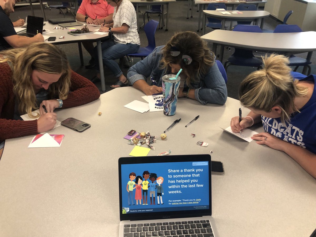 jgraber's tweet photo. What an amazing day with the new @GliddenRalston teachers and their mentors today! Last few minutes was spent writing thank yous to people they appreciated! #gratitude #whodoesn’tlikeanote https://t.co/jmWhQMFRM9