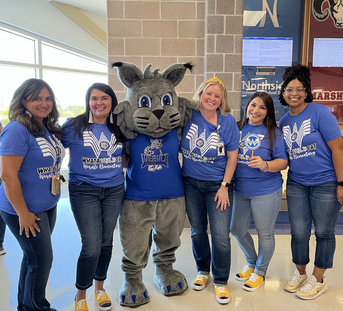 MsAGarza's tweet photo. You ever feel like everything is as it should be! I felt that today with these women by my side! ๐๐พ #NISDIgnited #NISDConvocation2022 @NISDWernli @katherine1vill1 @AMGuerra96 @Mrs_KellyDaniel https://t.co/GulGDSgjSe