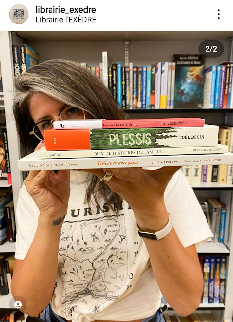 AnnikaParance's tweet photo. Vous avez été nombreux à choisir un livre de la maison pour le 12 août - J’achète un livre québécois ! Merci aux libraires qui, comme Audrey de la Librairie Exèdre et Isabelle de la Librairie Hannenorak, ont choisi de mettre de l’avant TOUCHER LA TERRE FERME ! 📖💙📚 https://t.co/0fF9J9iboy