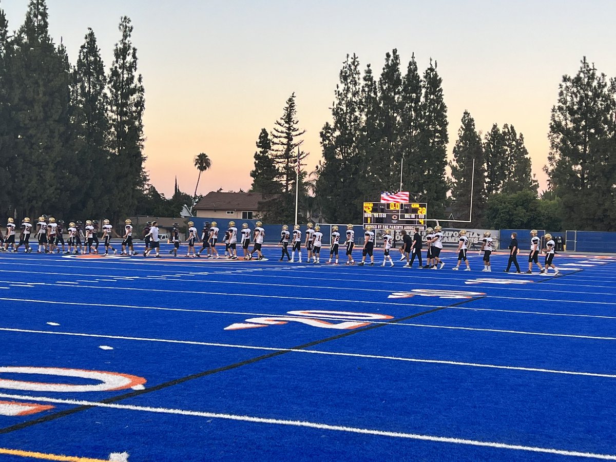 NadeFootball's tweet photo. Frosh 🦅 win 42-28 over Oaks. https://t.co/LQL81ZR1iO