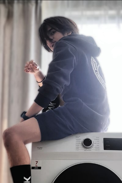 Thanks <a href="/district_bunny/">BUNNY DISTRICT</a> for this cool ass hoodie! 😍