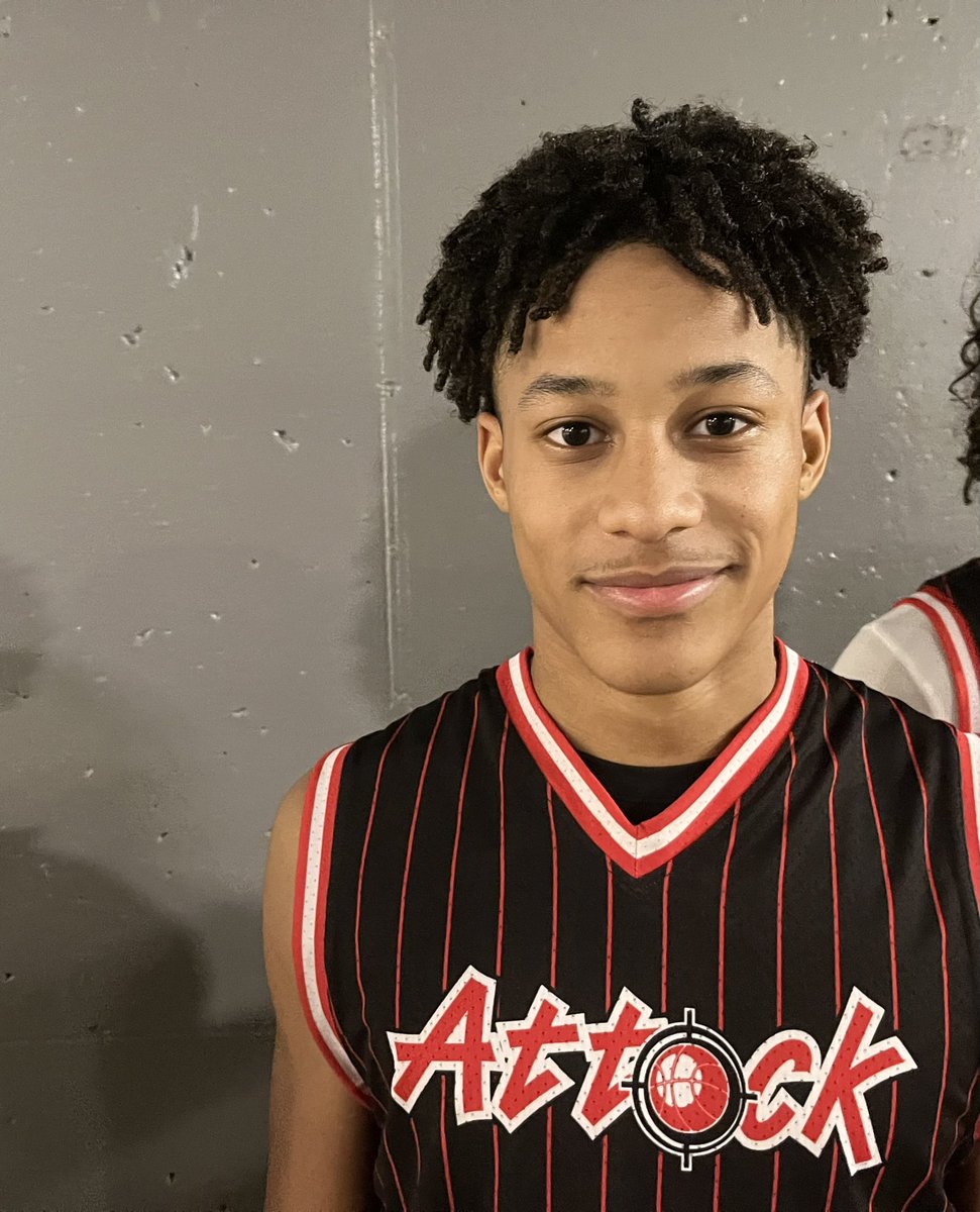 NXTPROG's tweet photo. Uncommitted Iowa 2023s Part III

@RicoByrd5 | Ja’Mauryus Bradford Gates | @Caduggy7 | @cade_for3 | @PhillyMadeFrank | @WKiburis | @S_Torn32 | @jackode0 

https://t.co/xguYlOhhaG https://t.co/w6Egz3fmBa