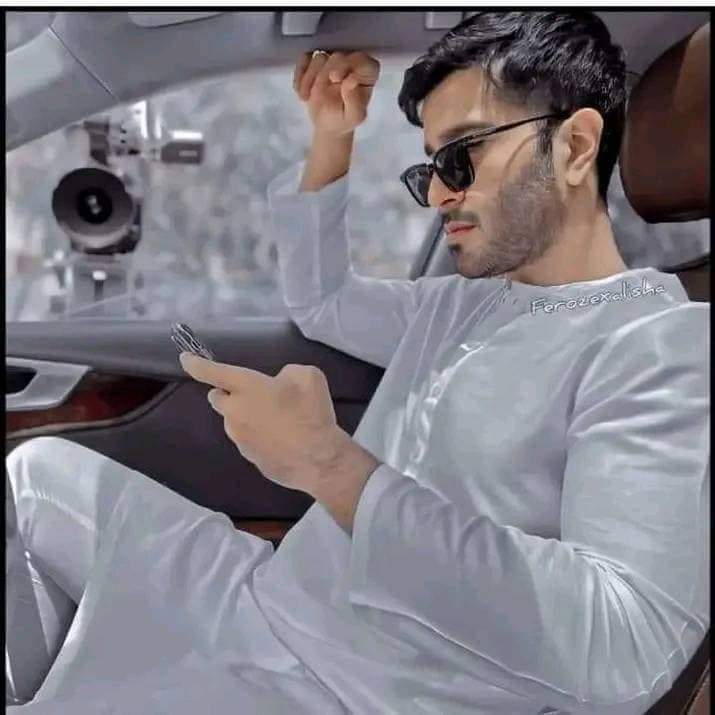 ایــــسے بنـــو کہ تمہیں دنـــــــــــــیا سے نہیں😎
دنیــــــــــــــا کو تـــــــم سے فـــــرق پـــڑے🤎🔥

             🪶💖 𝐉𝐮𝐦𝐦𝐚 𝐌𝐮𝐛𝐚𝐫𝐚𝐤 🪶💖

🖤🥀
#راہ_روح 🕊️