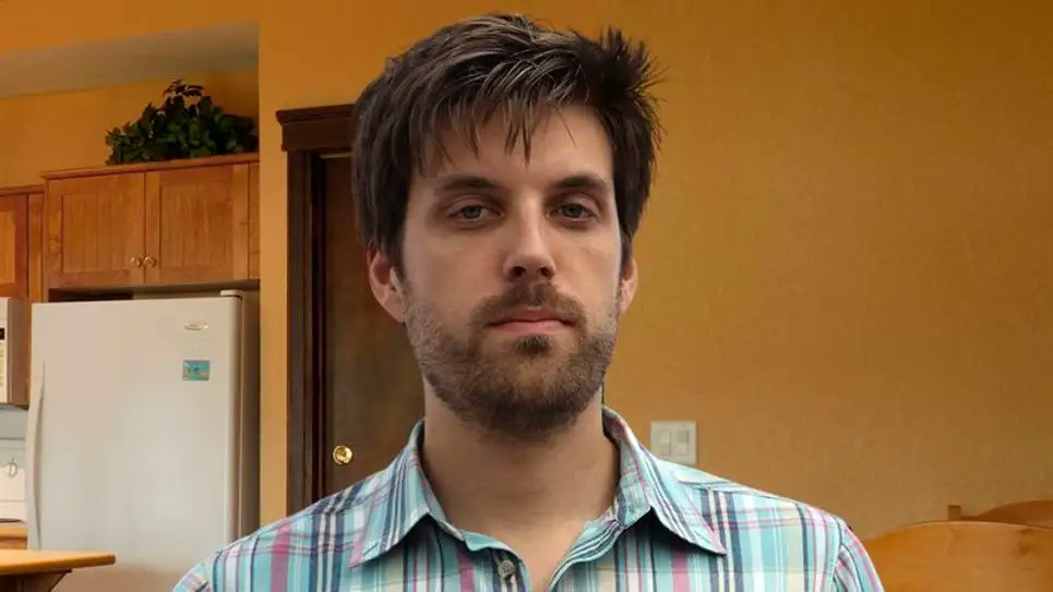 Man Honestly Thinks He’s Going To Get To Bed Early bit.ly/3JX21bU