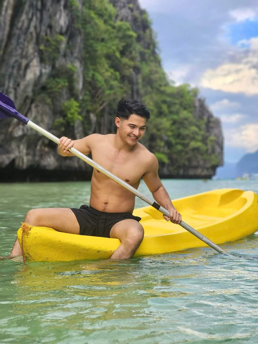BaeDayEveryday's tweet photo. Baeby @eianrances Eian Rances  during these rainy days #BaeDay #BaeWatch #BaeCation 
Partners :
Cooltura Salon Malolos 
Rainbow Connection Travel Agency 
.
. 
.
#mancrush #malemodel #asianhunk #pinoymodel #pinoyhunk #sexyboys #sexiestpinoys #instalove https://t.co/xi2SF3Nipu