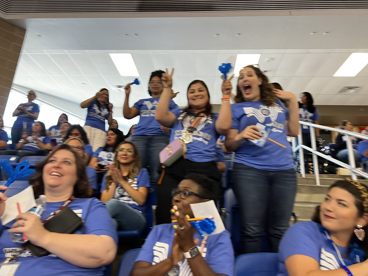 NISDWernli's tweet photo. WhataWildcat Day!! We are ready to IGNITEโฆour time is NOW! ๐พ๐ @lorimshaw @mrsfeldt5 #NISDConvocation2022 https://t.co/zmj4oZhdX6