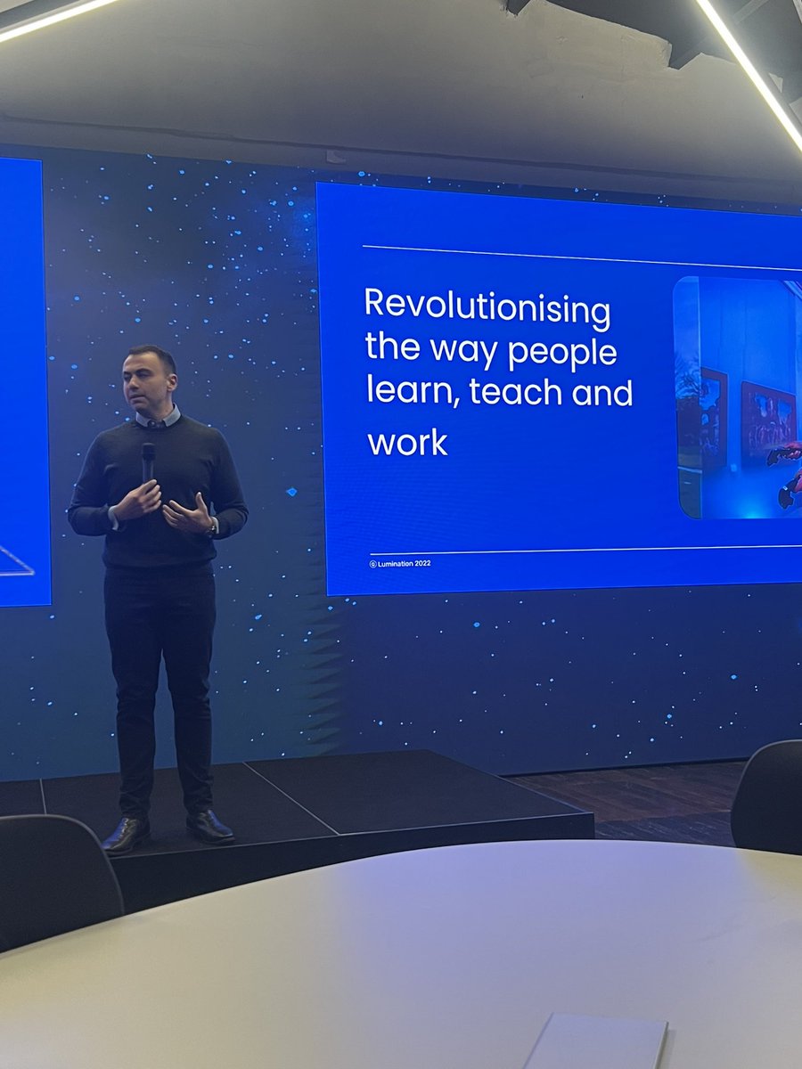 Amazing morning <a href="/Lumination_Tech/">Lumination</a> hearing from the experts  <a href="/katejonesqld/">Kate Jones</a> <a href="/Eva_BalanVnuk/">Eva Balan-Vnuk</a> <a href="/MsMarissaKate/">Marissa Bond</a>! Also good to run into <a href="/StClairPeta/">Peta St Clair</a> - my mind is buzzing with ideas for innovation @AnnesleyJS