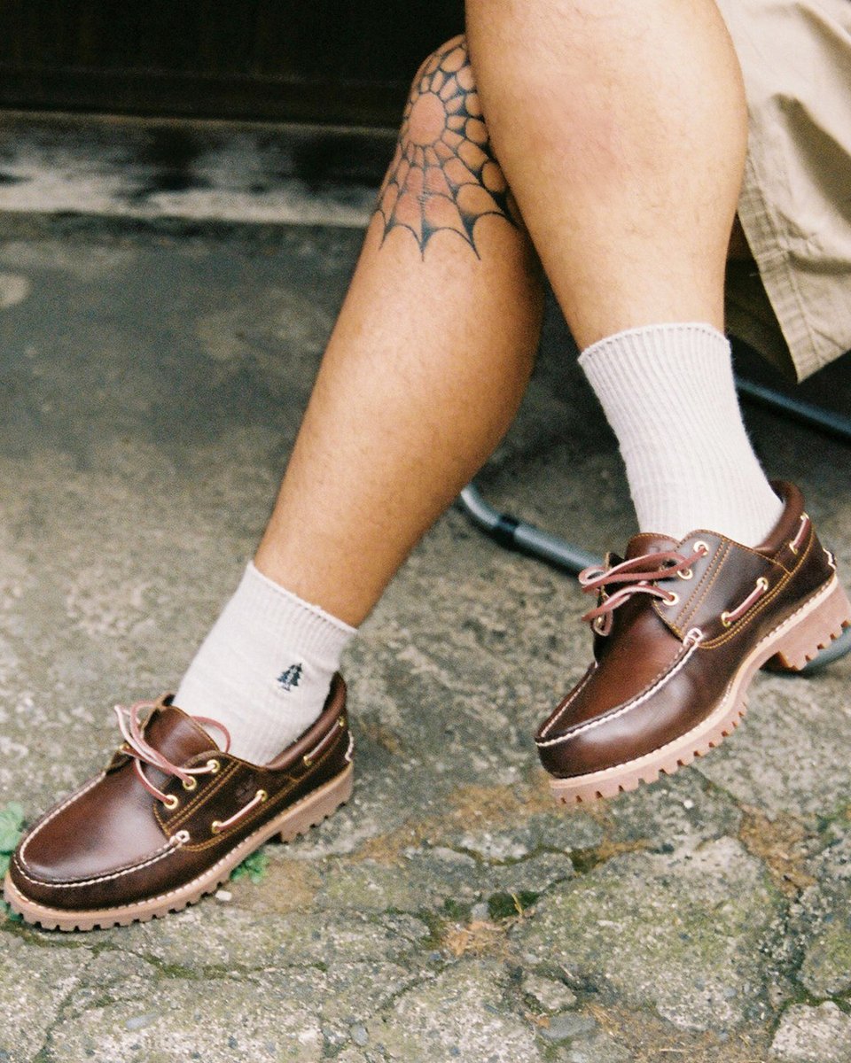 Timberland_JPN's tweet photo. 「正装履。」

📸 : udai
photograph : Ryo Sato

▽ボートシューズコレクションをチェック https://t.co/SQm54yJri3

#GenerationBoat #ボートシューズ #モカシン #デッキシューズ https://t.co/9aYzp6JaiL
