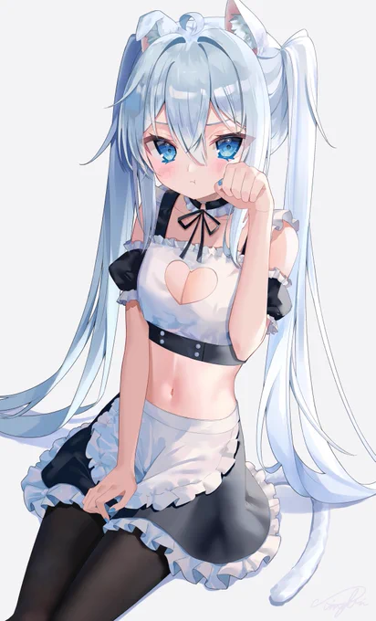 #夏休みはフォロワーさんが増える白猫メイドちゃん 