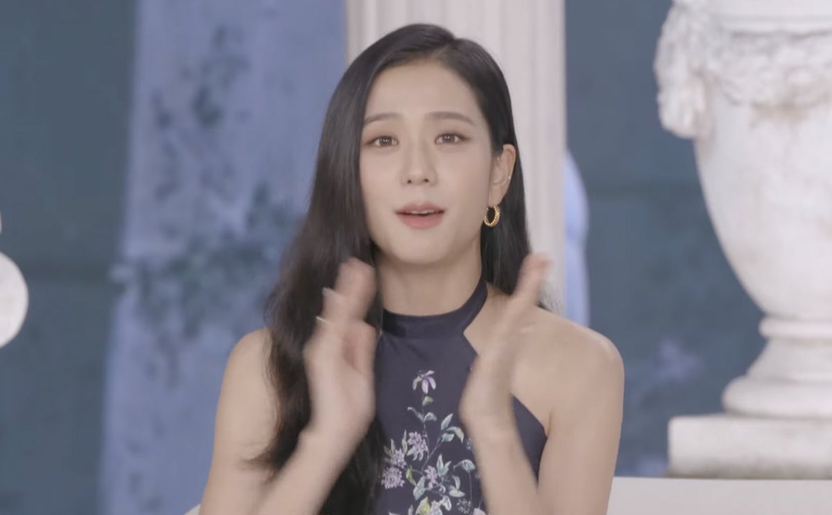 jisoo pics tweet media