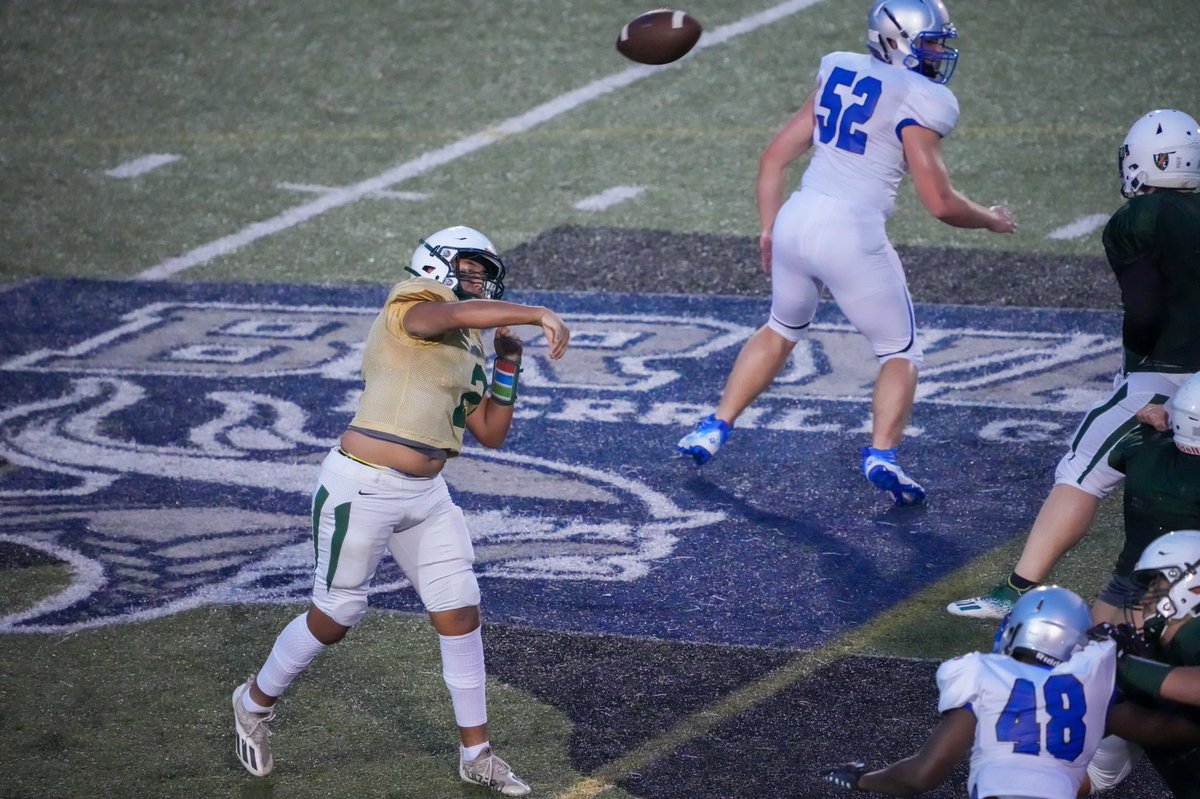 BCSshots's tweet photo. @RudderFootball vs. @GTEagleFootball Scrimmage. @dctf #rltw https://t.co/DrRXTwjXph