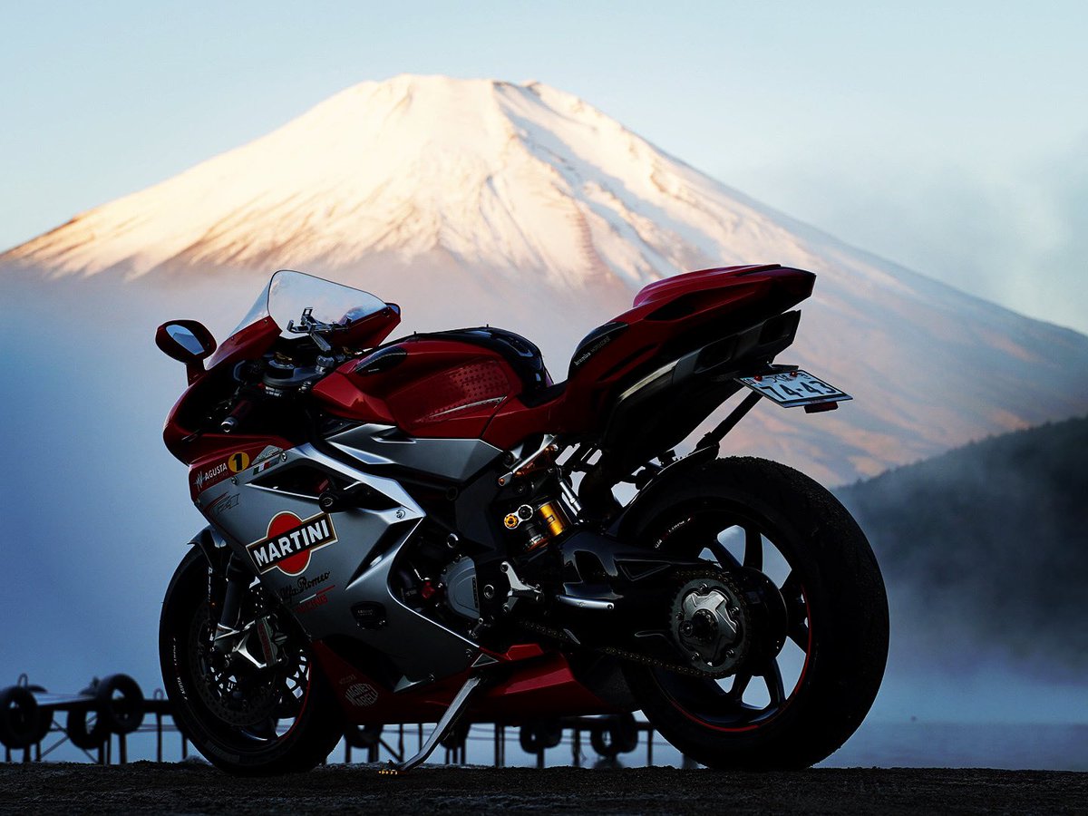 mikif4_1290's tweet photo. #バイクの日
#819の日
#8月19日はバイクの日
#愛車と富士山
#富士山とバイク
#motorcyclephoto https://t.co/jQgcRTwM1H