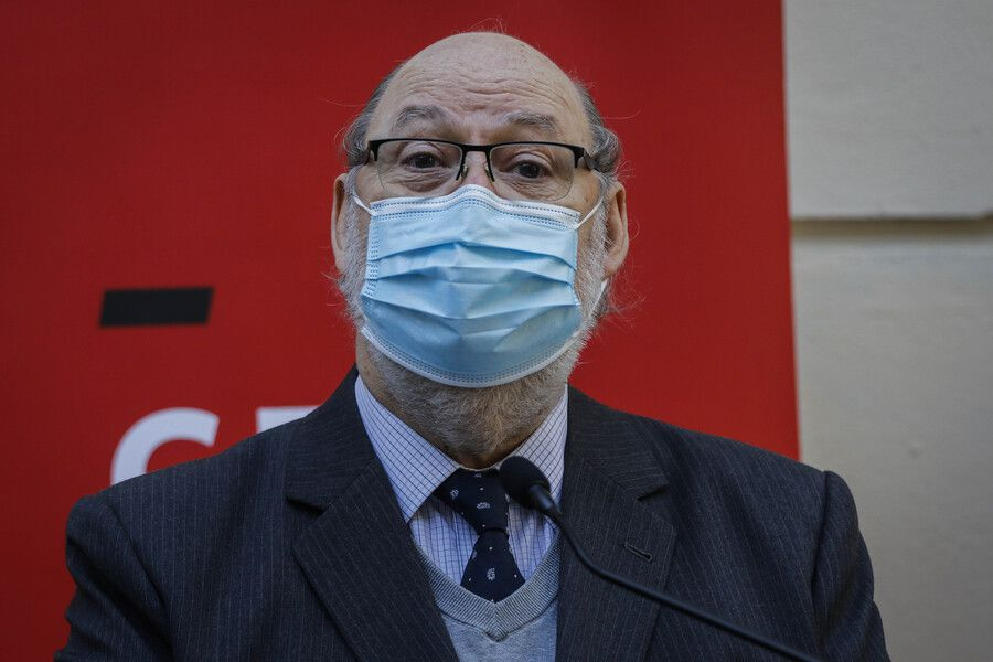 latercera's tweet photo. 🔴 Presidente del Servel afirma que analizan tomar acciones tras dichos de Gonzalo de la Carrera: “Es una campaña lamentable, porque se desprestigian nuestros procesos, nuestra democracia” https://t.co/zAqKSvNPVQ https://t.co/5IRxFrrVPL
