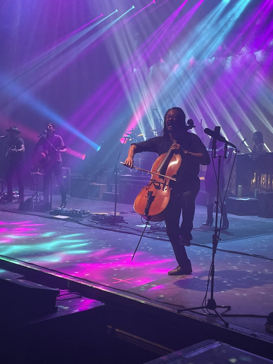 81chains's tweet photo. Last in-person show was 2 years, 11 months ago at this venue. Thank you @theavettbros for an amazing night! https://t.co/CxFWRZ6HS5