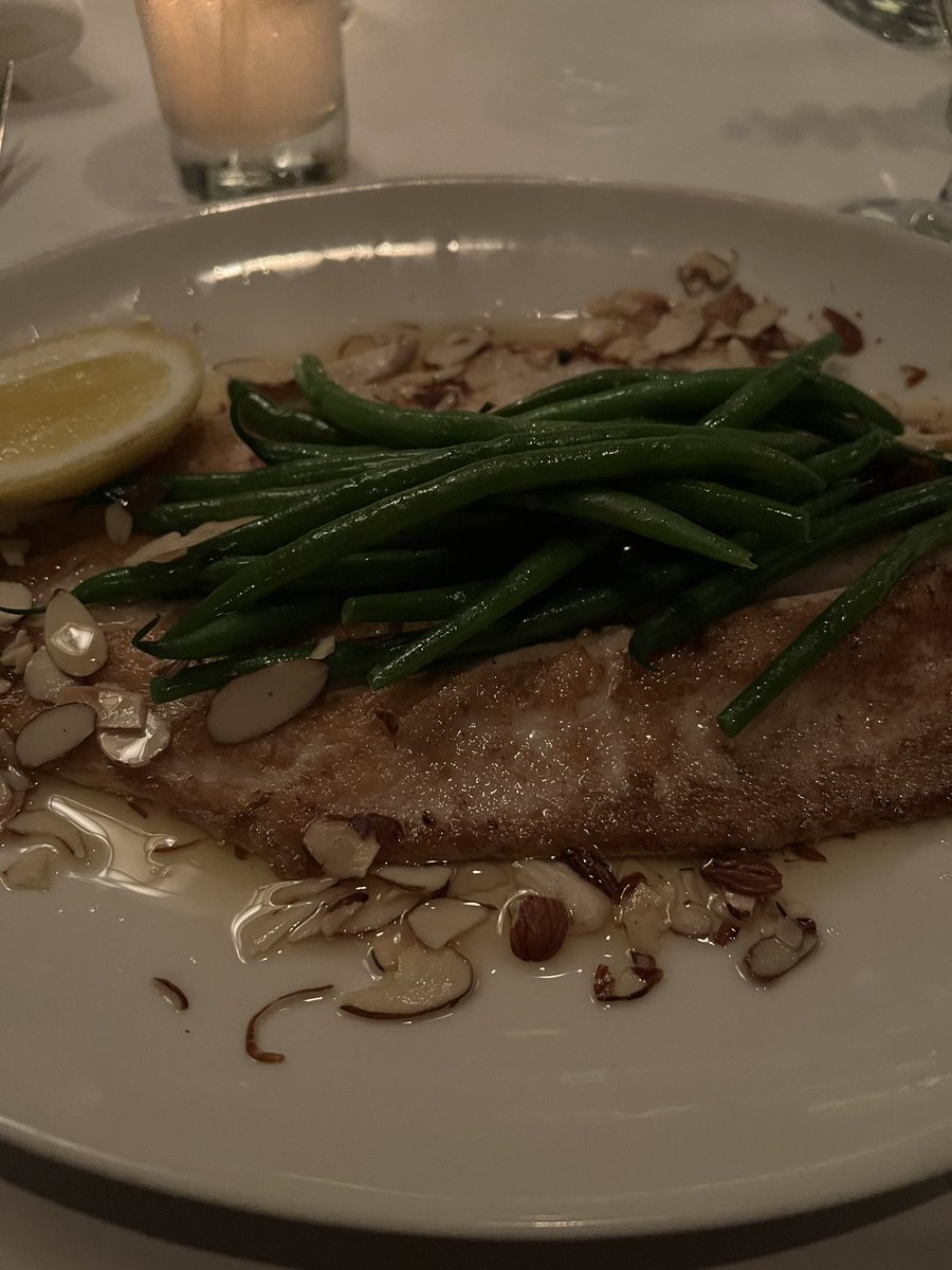 megantheevalium's tweet photo. Oh mon dieu #Freddieeats https://t.co/SGQiQXmpyo