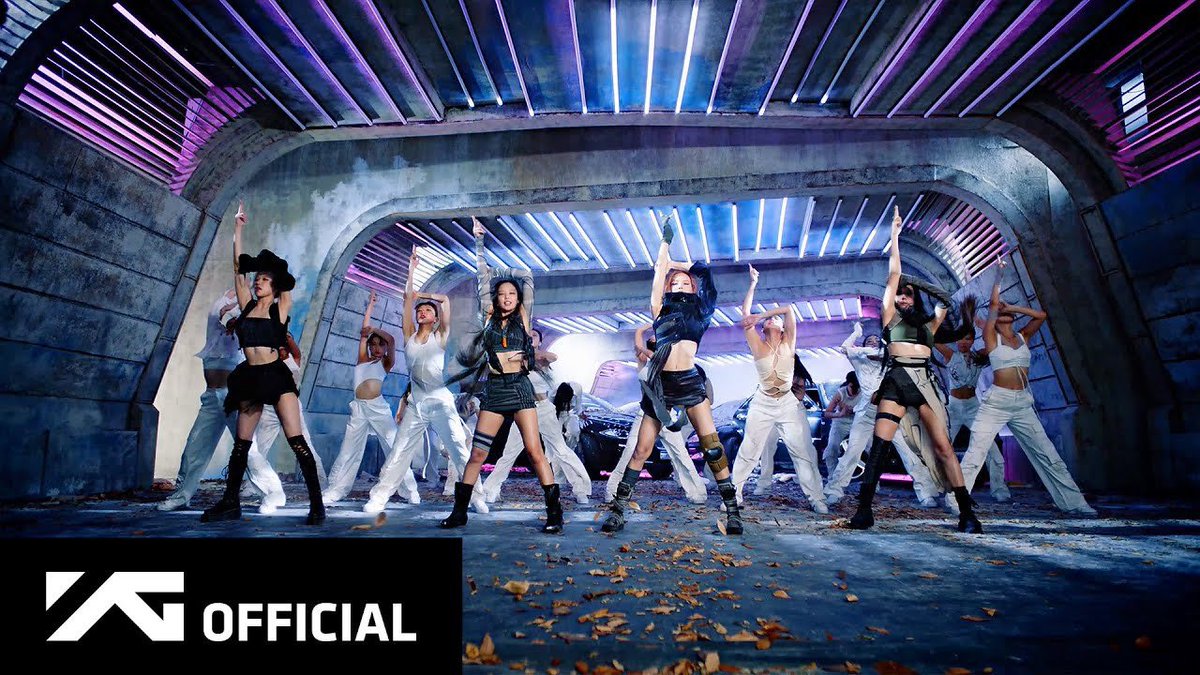 LISANATIONS_'s tweet photo. #LISA on #PINKVENOM thumbnail is so 🥵

.@BLACKPINK - ‘Pink Venom’ M/V
🎬https://t.co/hPsgIHnu3y

PINK VENOM LIVE COUNTDOWN
#BLACKPINKVenomInYourArea
#오후한시_핑크베놈에_중독될시간
#LALISA #MONEY https://t.co/AL5LOhWbRl