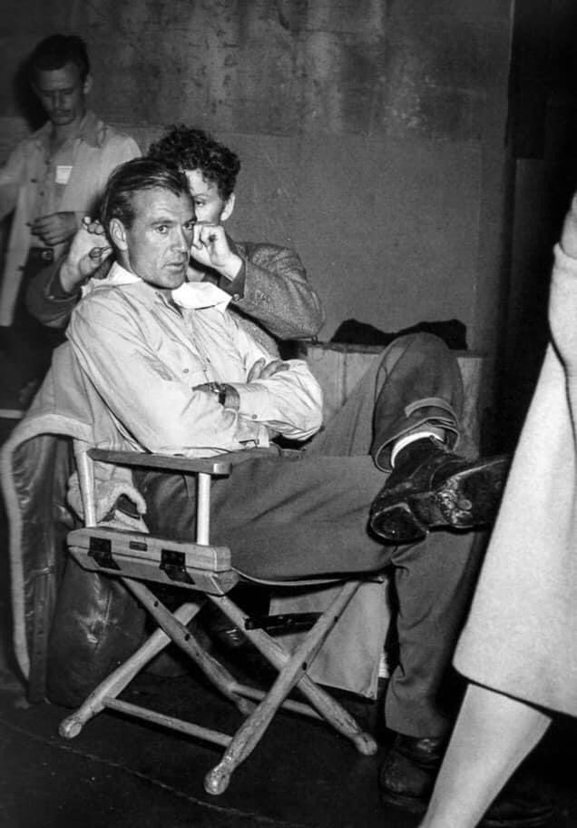 <a href="/hazelflag/">HazelFlagg</a> As if you could improve #GaryCooper