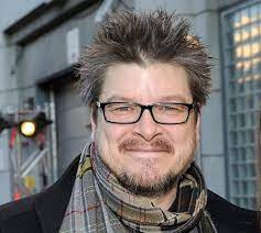 merlinpapin3's tweet photo. .@FredOL69007 On souhaite un Bon Anniversaire au réalisateur #DanielGrou qui a 55 ans , on lui doit
La Reine Rouge
Cardinal
King Dave
Miraculum
Vikings
Mafia Inc https://t.co/qaNX4JpikE