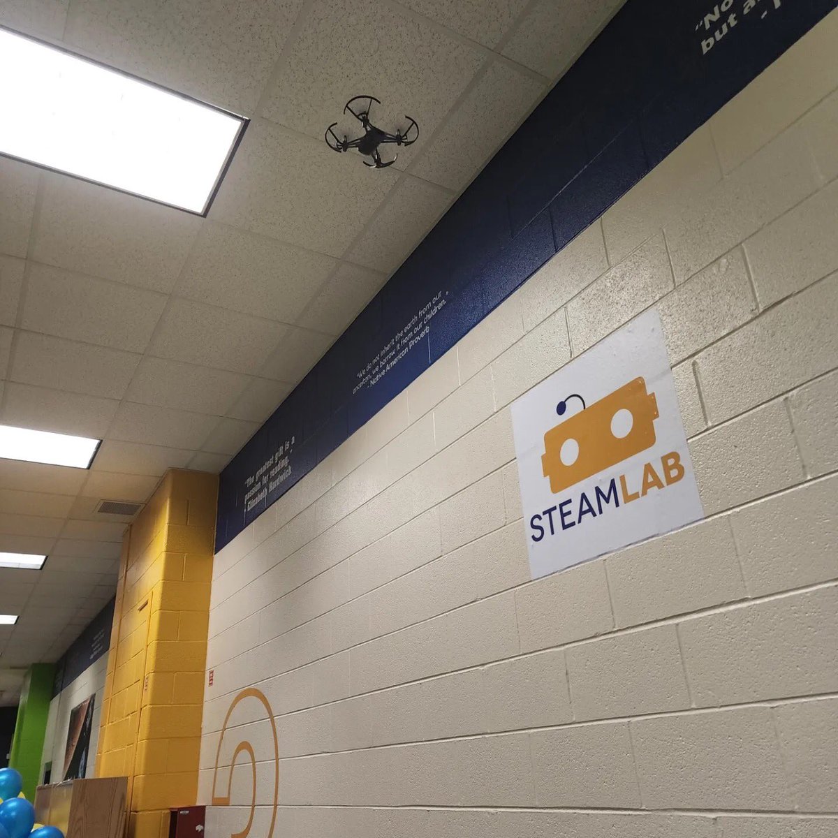 MrMaxwell1999's tweet photo. #tellodrones #ipads #telloedu #fpv #courseplot #cheerleaders #meettheteacher #STEAMLab #wearemarshall #catamountsdream #dreambig #HISD #HoustonISD #TEXAS #HxTX #apple @AppleEDU @DJIGlobal @DjiTello @dpvils @Todd_Rigney @DigitalPromise @HISDCTE #reinventtheclassroom https://t.co/XlkmyV3Uar
