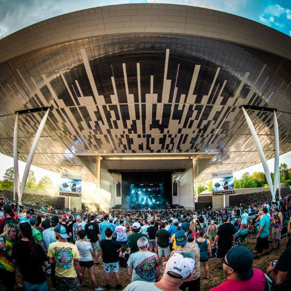 ♫ Now Playing The Disco Biscuits:Aug 18, 2022 at TCU Amphitheater at White River State Park, Indianapolis, IN  on <a href="/nugsnet/">nugs</a>

🎸: The Disco Biscuits
🏟️: TCU Amphitheater at White River State Park, Indianapolis, IN 
📅: 8/18/2022

2nu.gs/3dIOadi