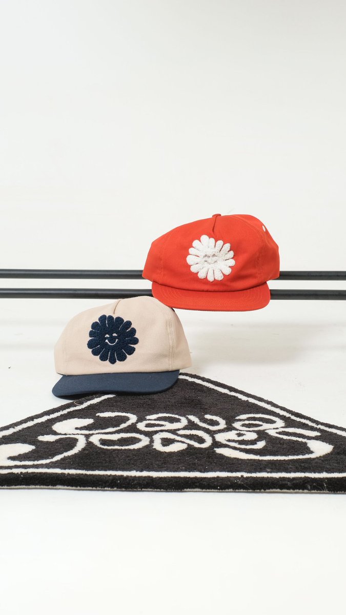 javajonescloth's tweet image. COMING SOON ~
IV